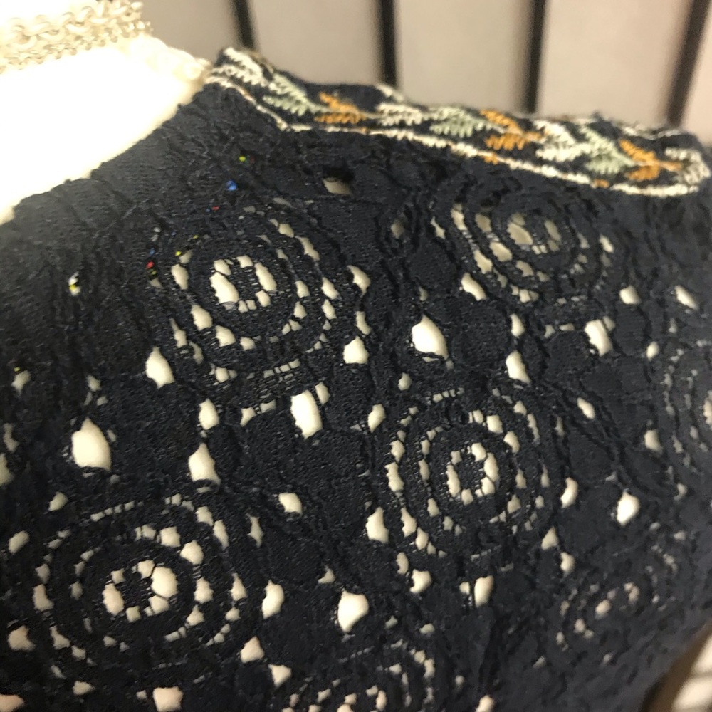 Blouse - Picture 7 of 7